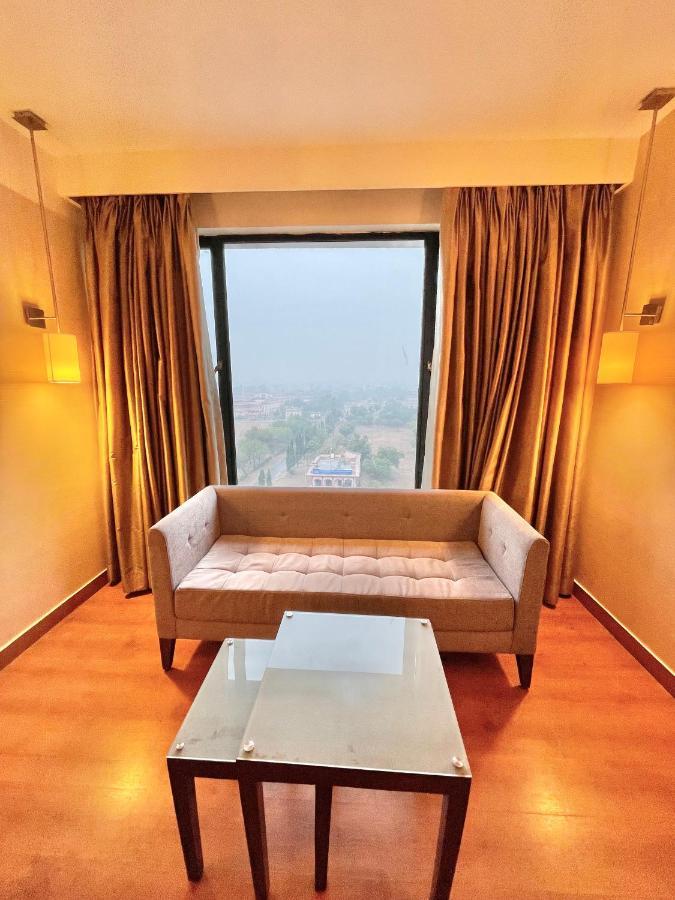 Ramada By Wyndham Jaipur North Exterior foto